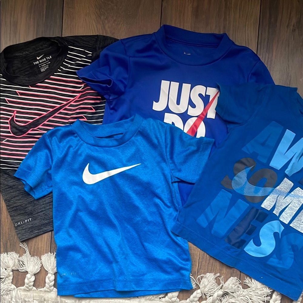 Nike Kids Blue Graphic T-Shirts